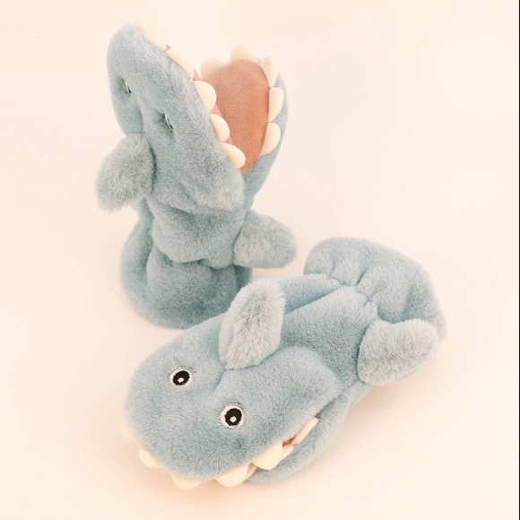 Powder Accessories Powder Design Light Blue Baby Shark Gloves For